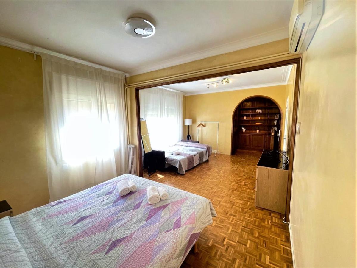 Villarroel Habitaciones Барселона Екстер'єр фото