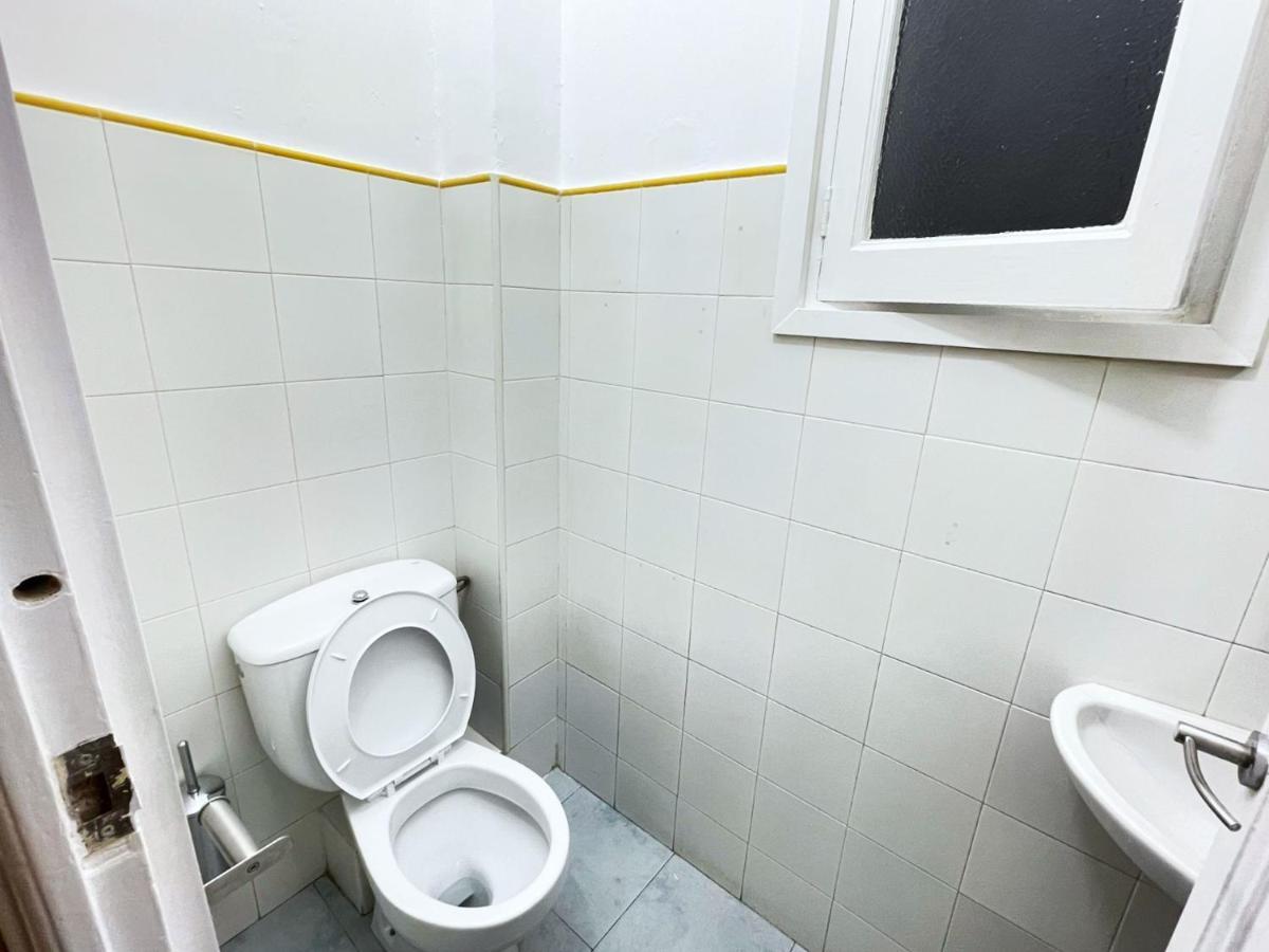 Villarroel Habitaciones Барселона Екстер'єр фото